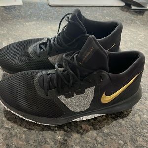 Nike Precision II basketball sneakers - Men’s size 11.5